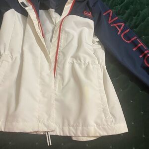 Nautica Blue and White Ski Jacket with Contrasting Collar and Durable Zipper